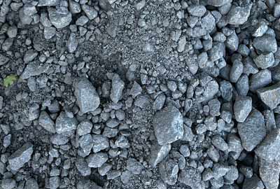 photographie de cailloux de Hèches pour empierrement