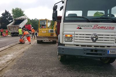 camion de 10 tonnes sur un chantier